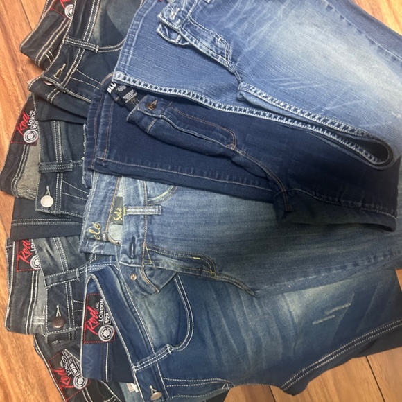 Jeans - Picture 2 of 16